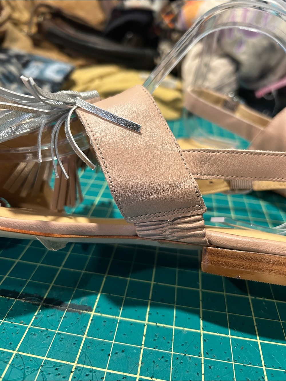 NWT Poppy Barley Women’s Beige Tassel Slingback Sandals Size 6 - Picture 4 of 5